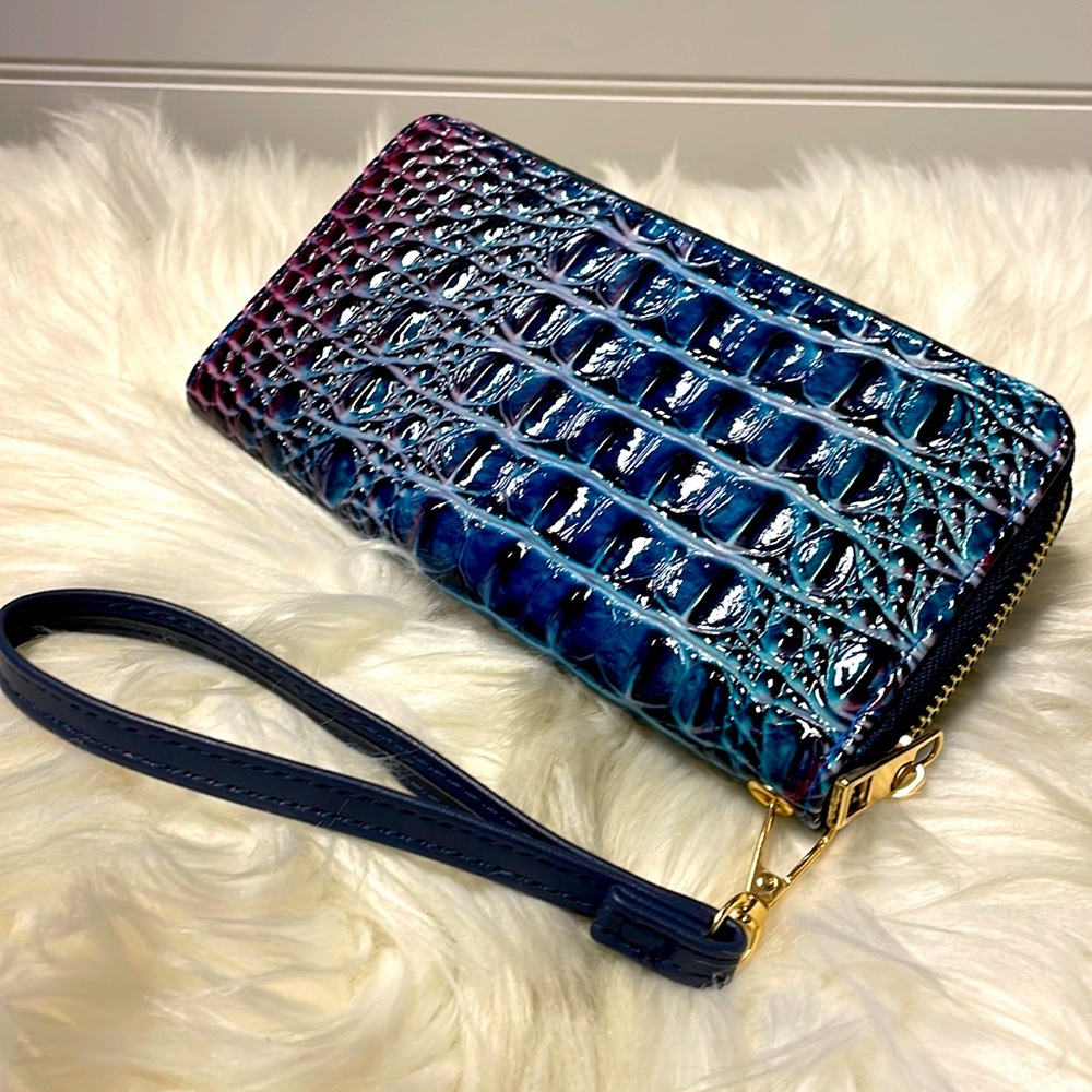 Tritexture Blue & Purple Ombre Single Zipper Wallet with Strap